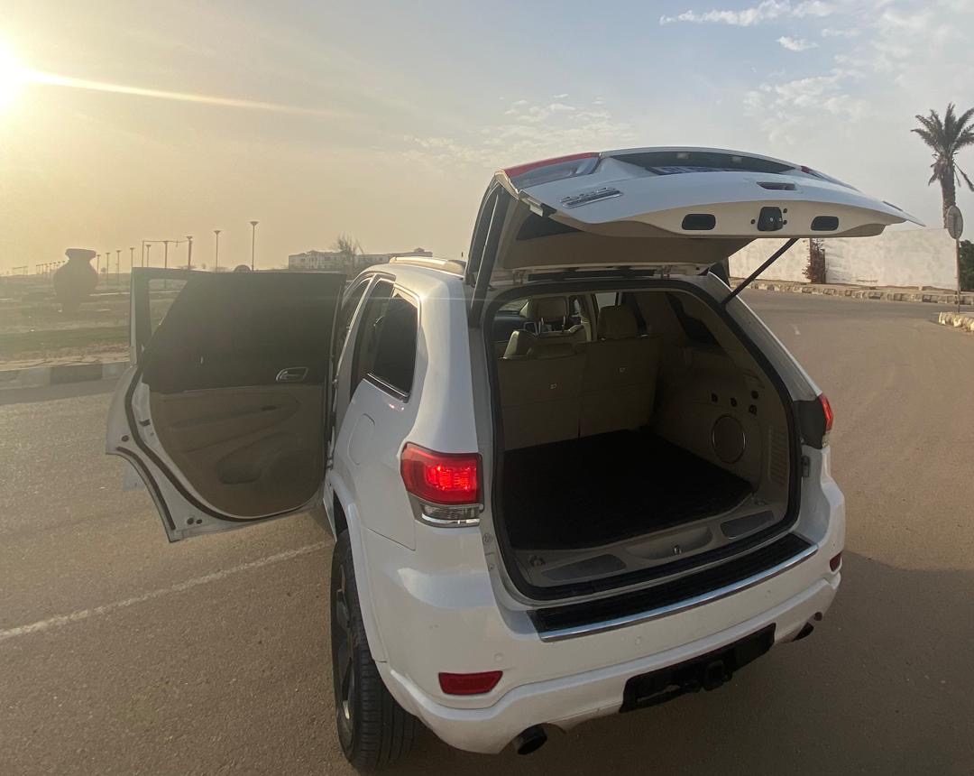 Jeep grand cherokee full options